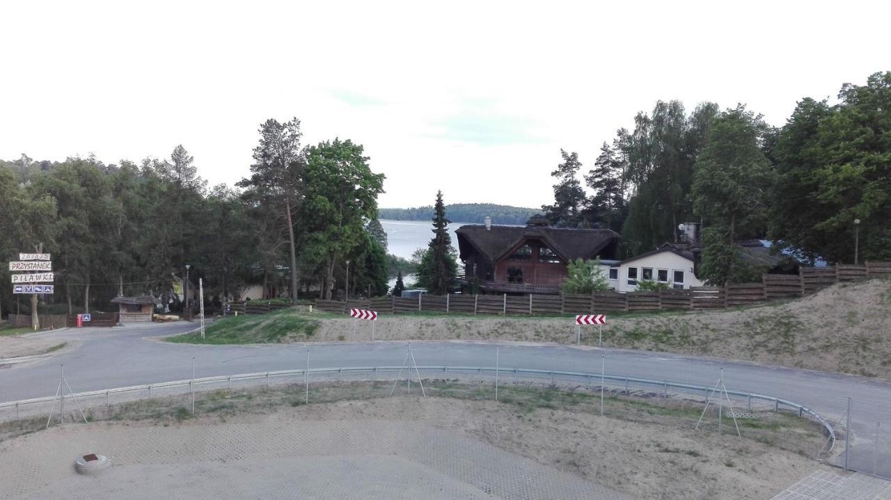 Zajazd Przystanek Pilawki Exteriör bild